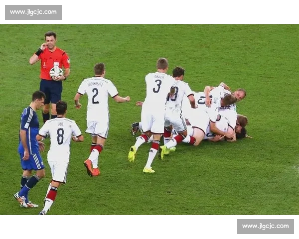 2014年世界杯决赛阿根廷对阵德国的经典对决与历史回望